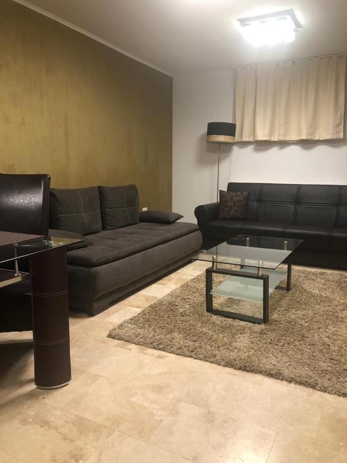 Apartament Nicolle Apartman Brassópojána Kültér fotó